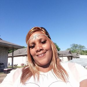 Meet your Posher, Sonia